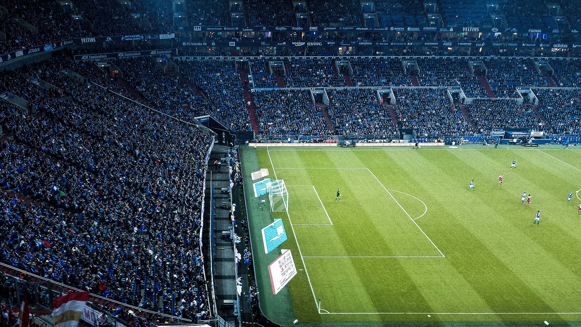 爱游戏体育-英超冠军争夺战：悬念持续升温！，英超夺冠规则